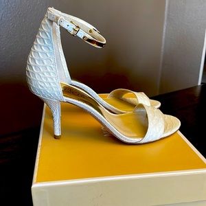 Michael Kors Kristen Mid Ankle Strap| Embossed Leather | Optic White | Size 7.5